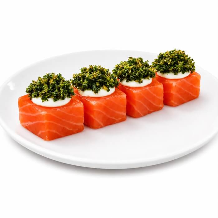 Dadinho Salmão com Crispy de Couve - 4 unidades